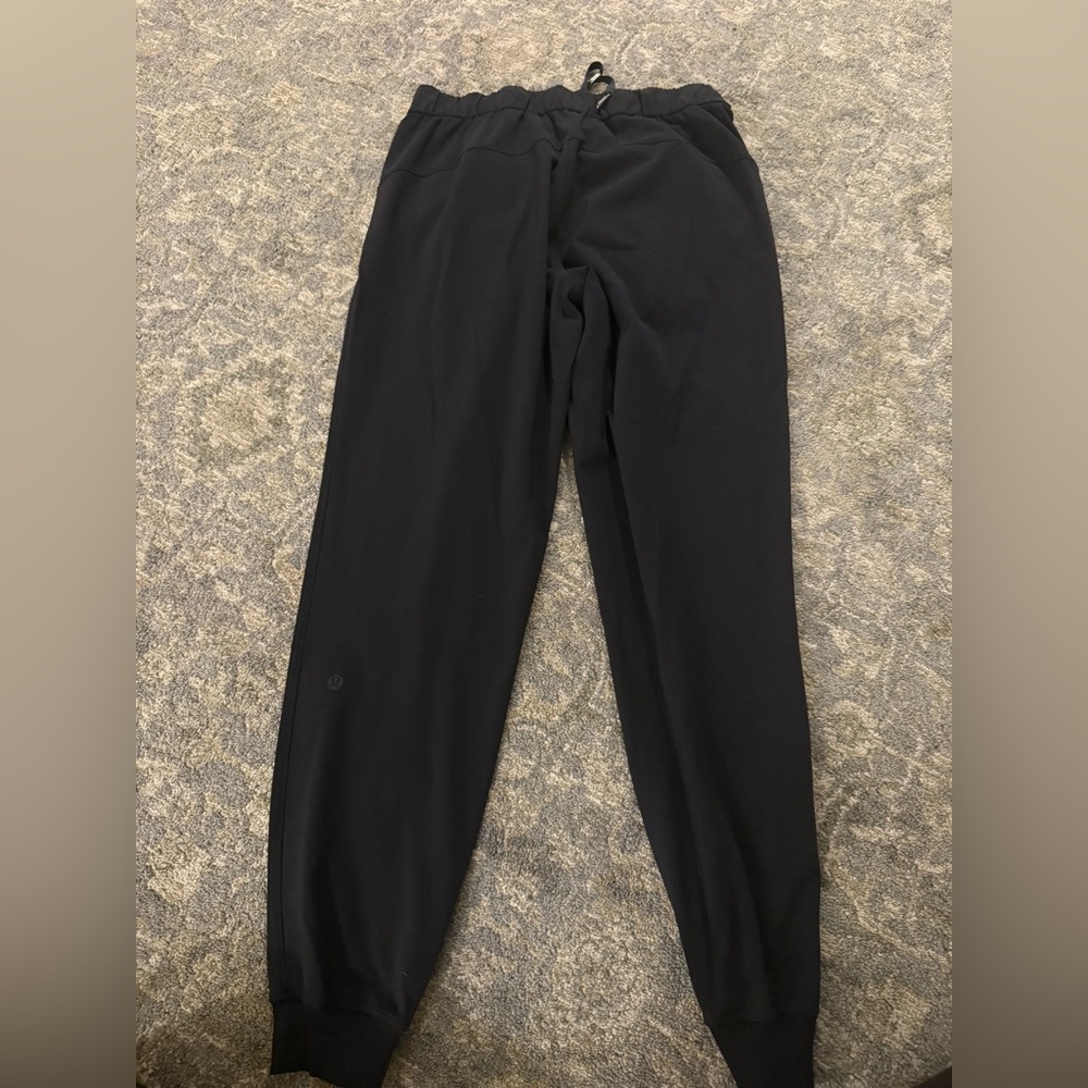 Lululemon On The Fly Jogger 28” Woven